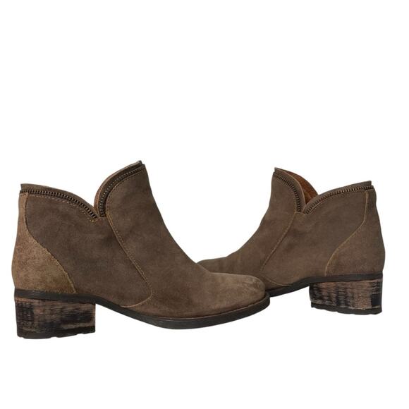 Born Malta Taupe distressed women’s suede leather bootie Sz 7.5 - Picture 1 of 7